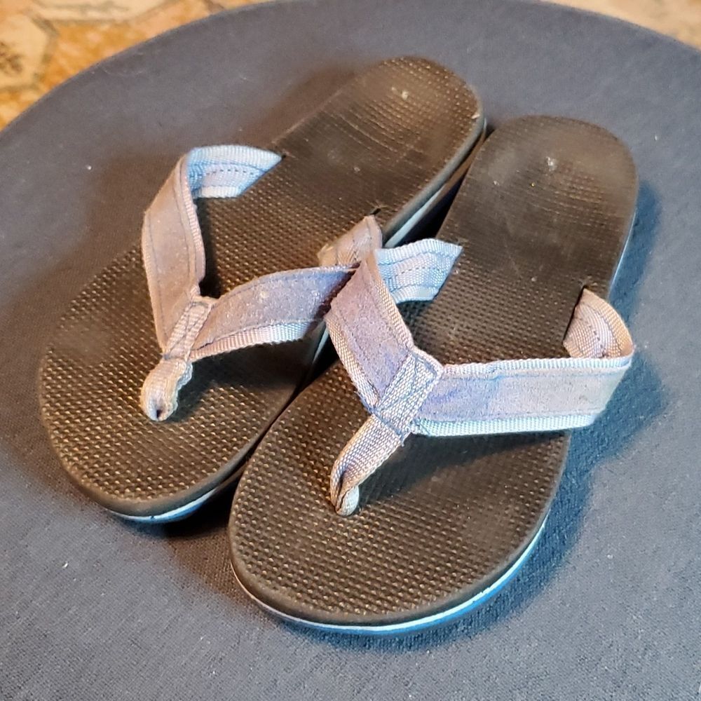 Vintage 80s RAINBOW Flip Flops Pale Three Color Blue Tones Sandals 1 SZ 8.5